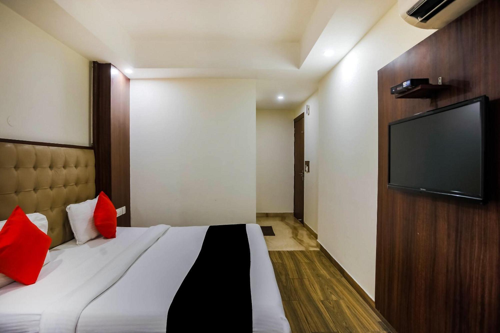 Collection O The Kailash Dev Hotel Nueva Delhi Exterior foto