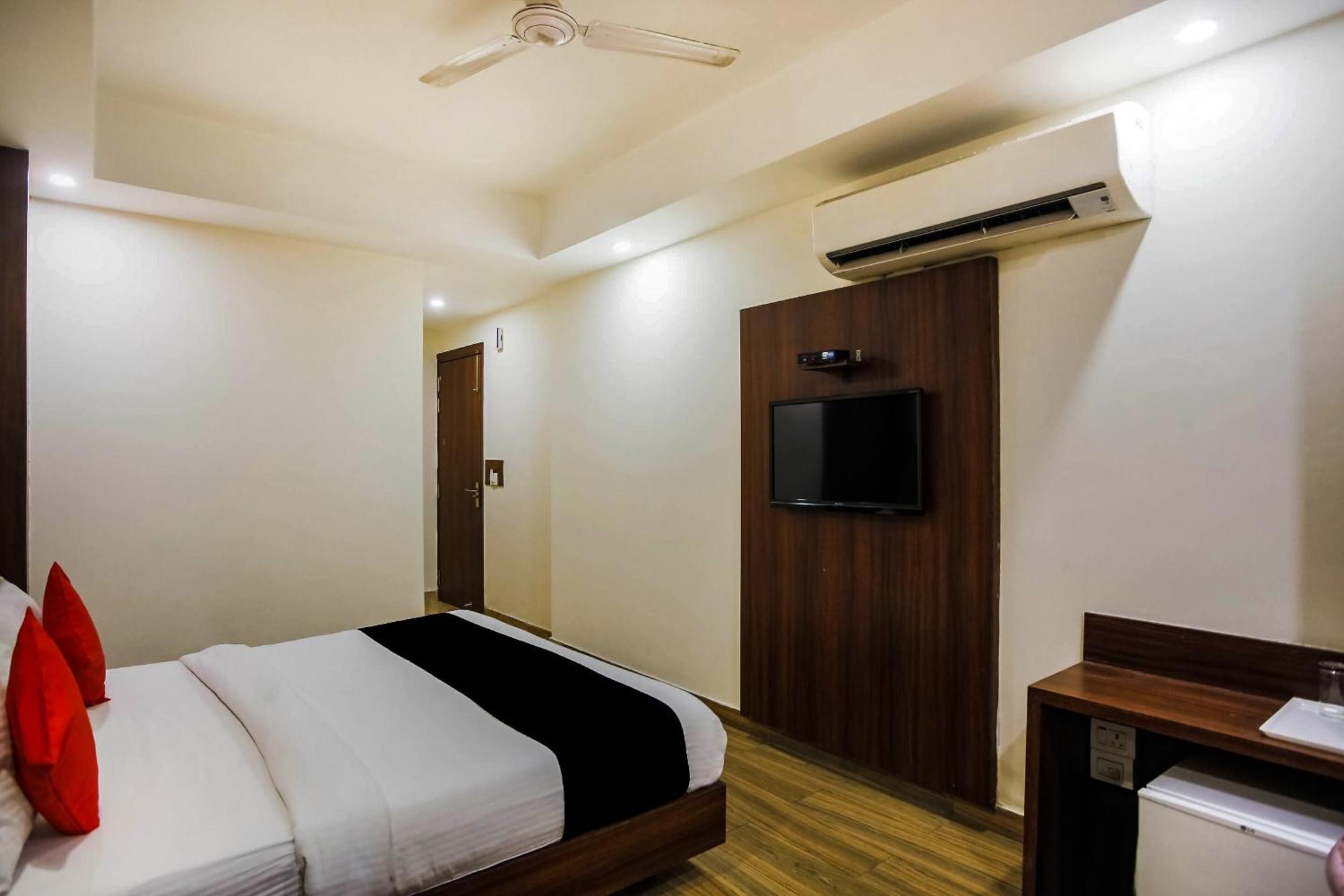 Collection O The Kailash Dev Hotel Nueva Delhi Exterior foto