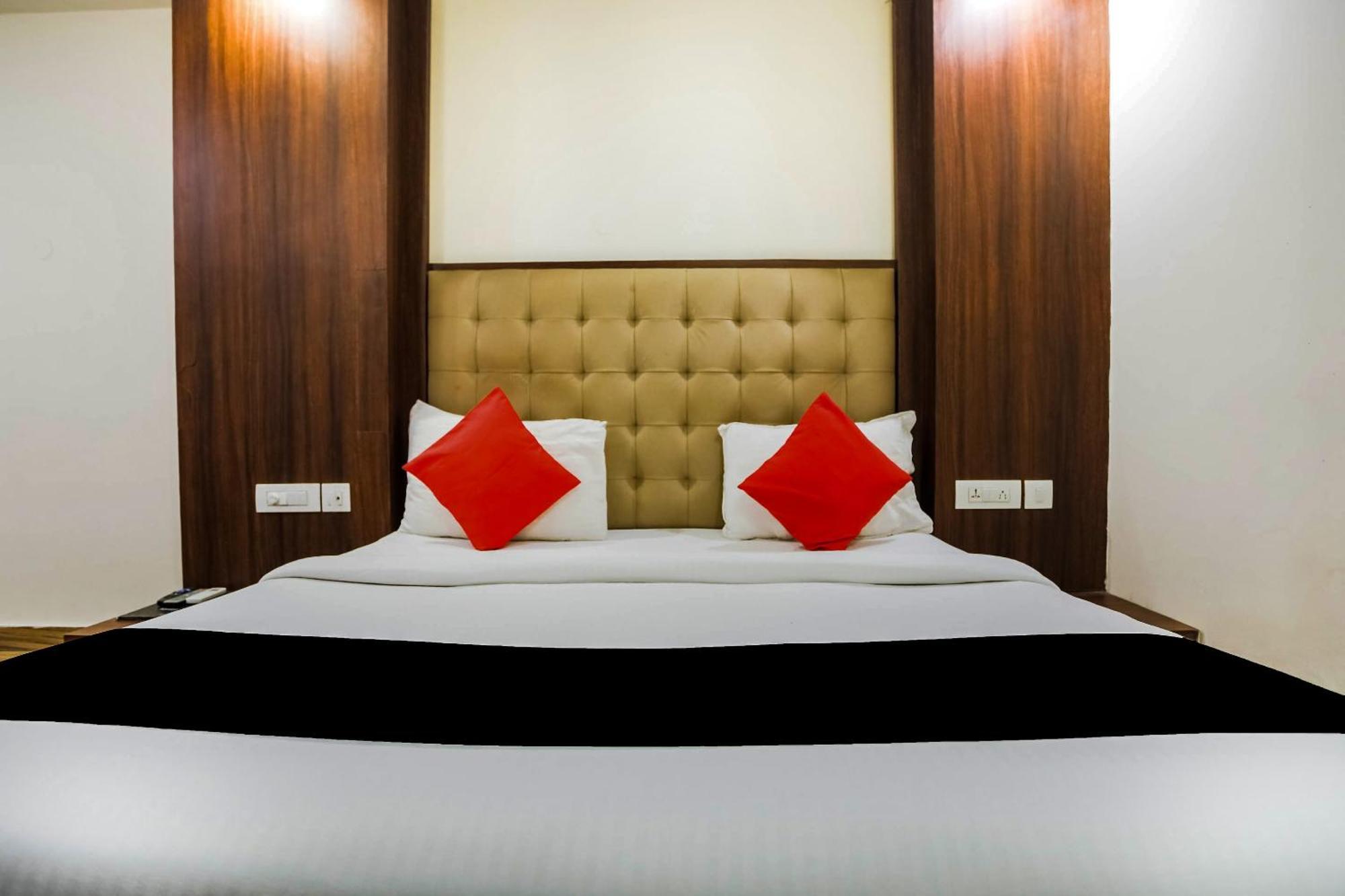 Collection O The Kailash Dev Hotel Nueva Delhi Exterior foto