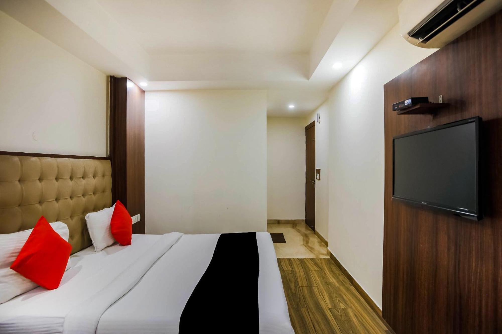 Collection O The Kailash Dev Hotel Nueva Delhi Exterior foto